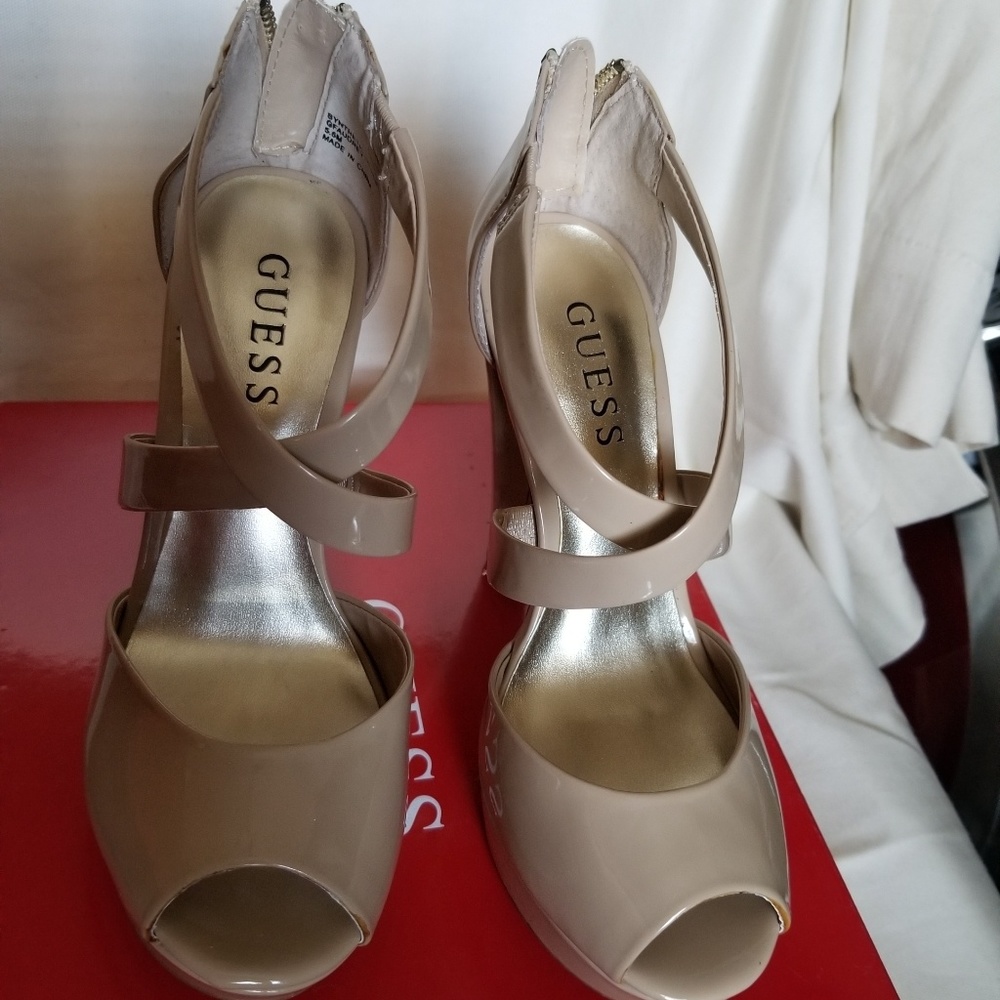 High heels sandals